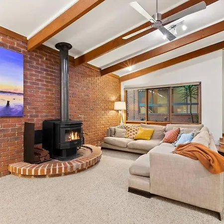 Beachside Weekender Retreat With Spa Sleeps 11-13 Ocean Grove Exterior photo